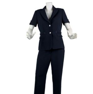 Tahari - Women's Pinstriped Pants Suit- sz 20